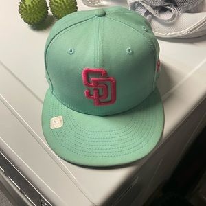 San Diego Padres fitted hat 7.5